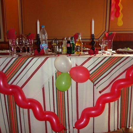 Chuchura Family Hotel Koprivştitsa Dış mekan fotoğraf