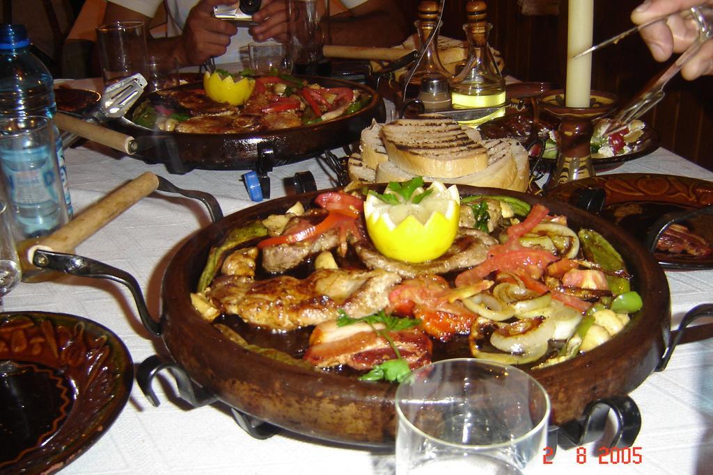 Chuchura Family Hotel Koprivştitsa Dış mekan fotoğraf