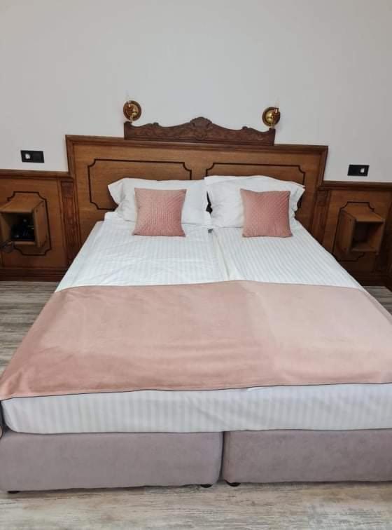 Chuchura Family Hotel Koprivştitsa Dış mekan fotoğraf