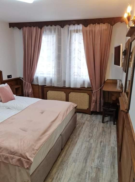 Chuchura Family Hotel Koprivştitsa Dış mekan fotoğraf