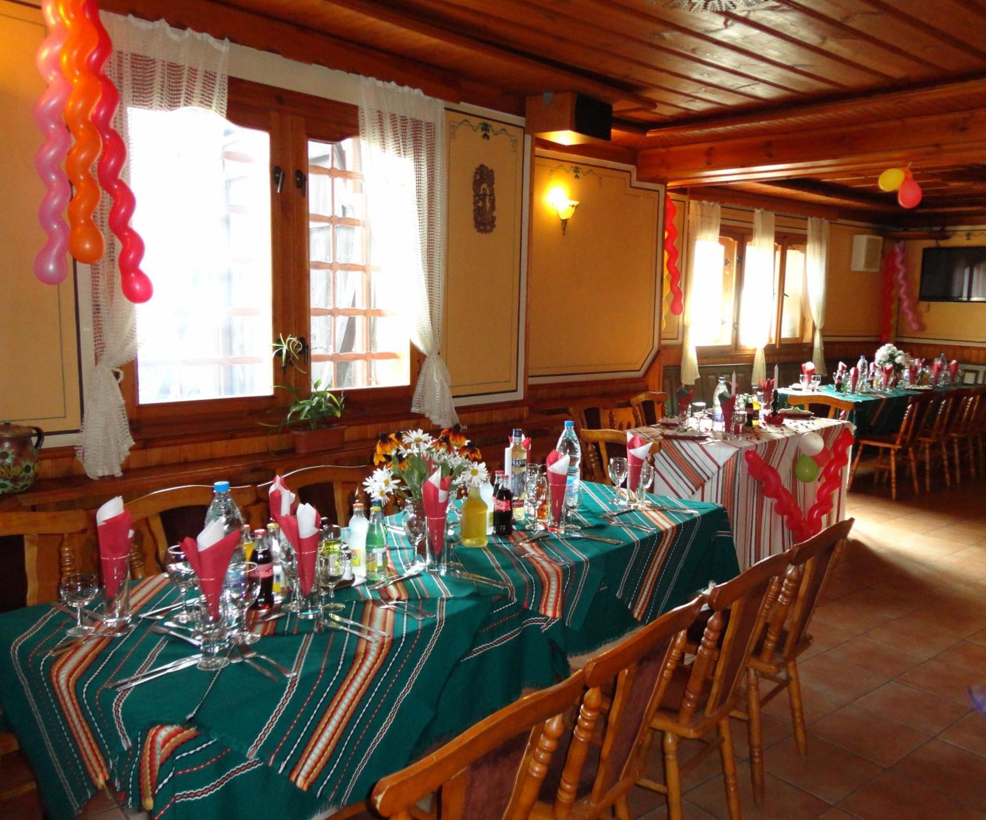 Chuchura Family Hotel Koprivştitsa Dış mekan fotoğraf